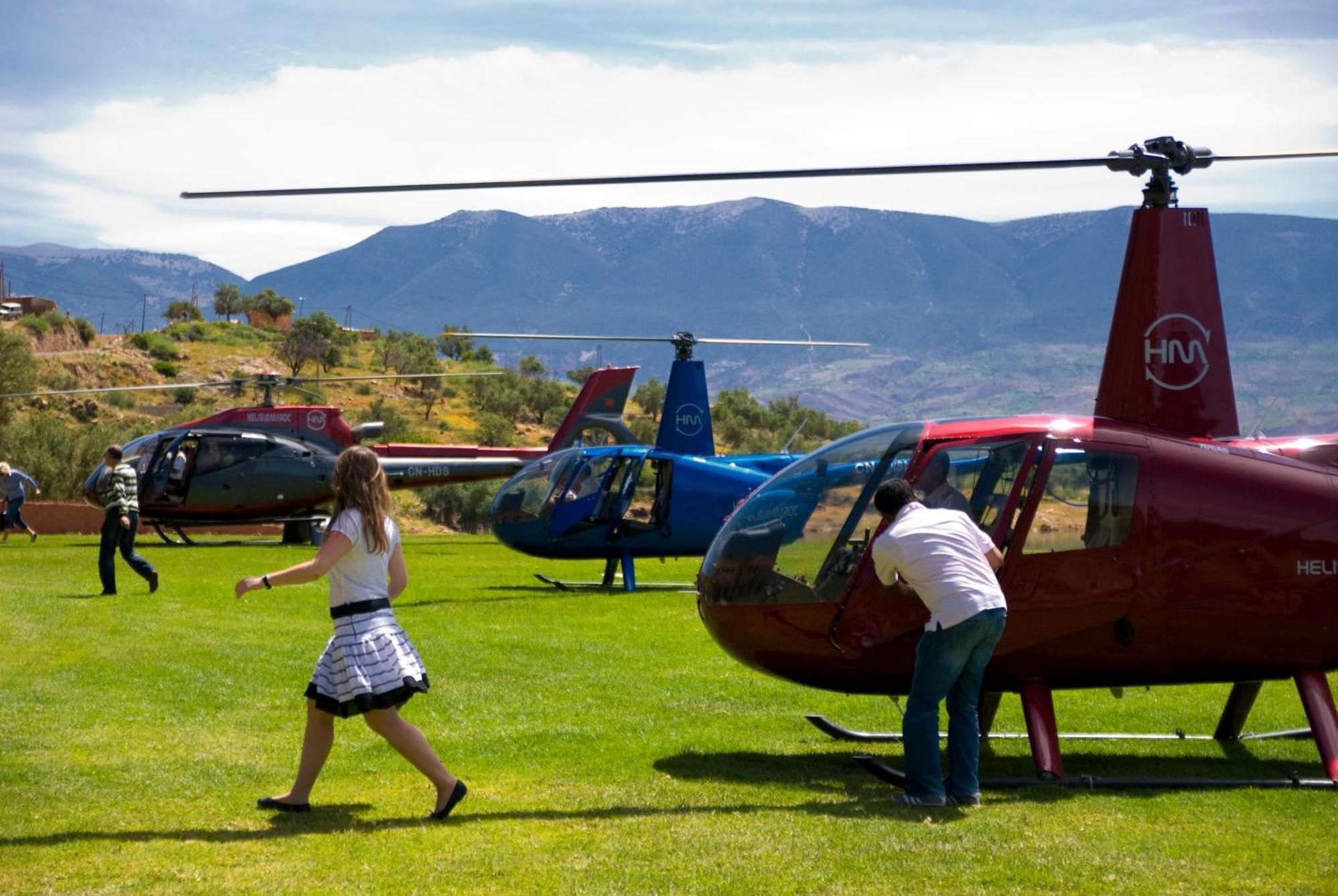 Widiane Resort Bine el Ouidane Exterior foto Helicopters at the 2008 Aspen Food and Wine Classic